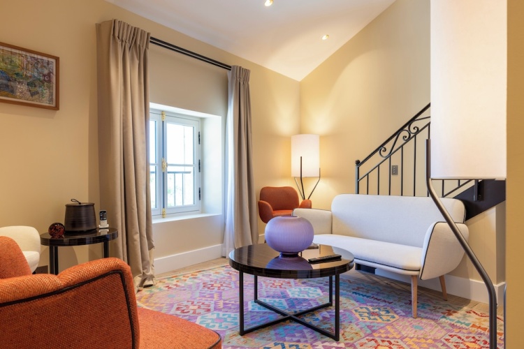 Luxury Suite