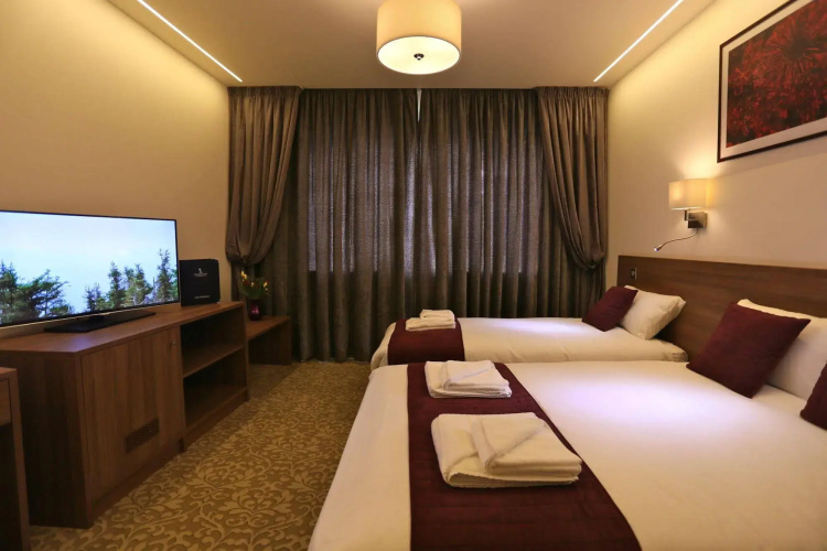 London Kings Hotel