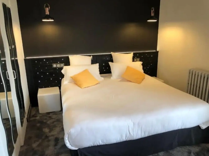 2 Bedrooms Apartment with balcony