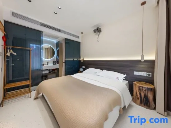 Standard room with view