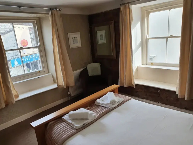 Halfway House Inn