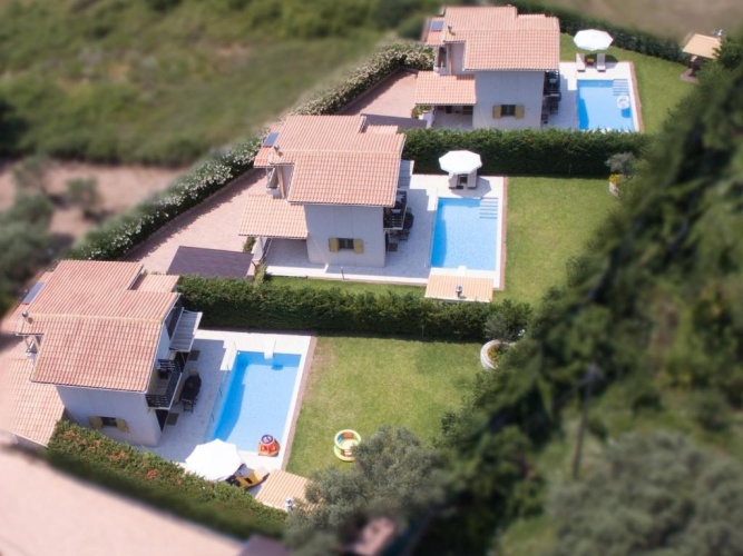 2 Bedrooms Villa