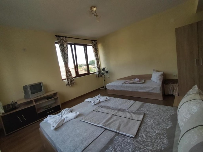 Deluxe Triple room