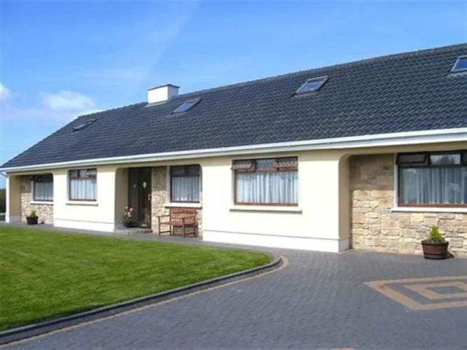 Millhill House