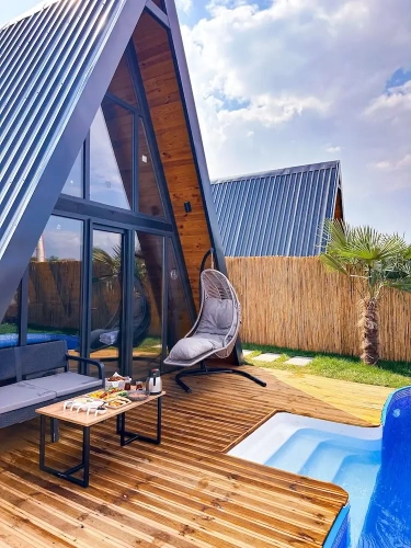Deluxe Bungalow