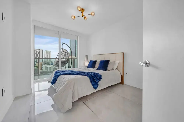 Sunbeam Plush 2 Story Loft