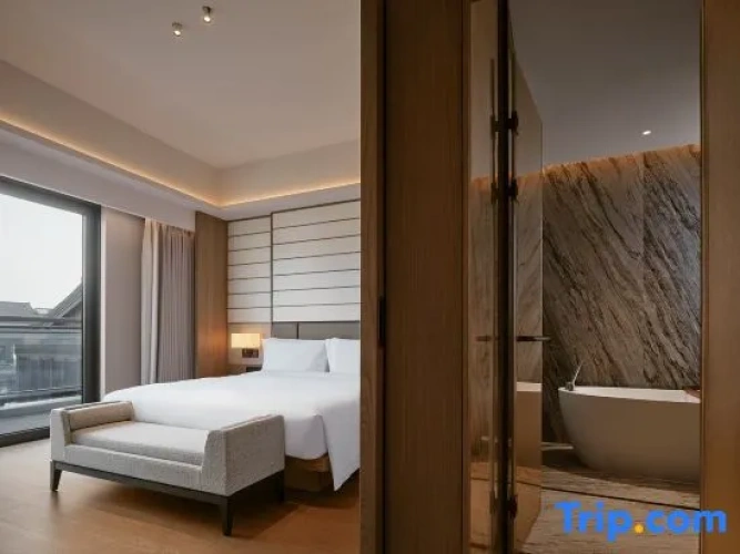 Suite with view