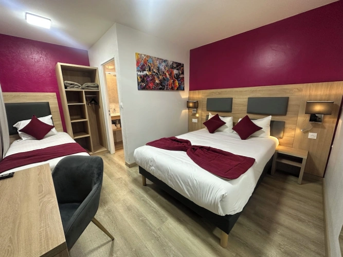 Standard Triple room