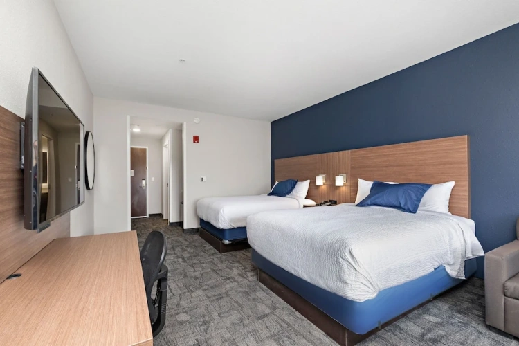 Quadruple Suite