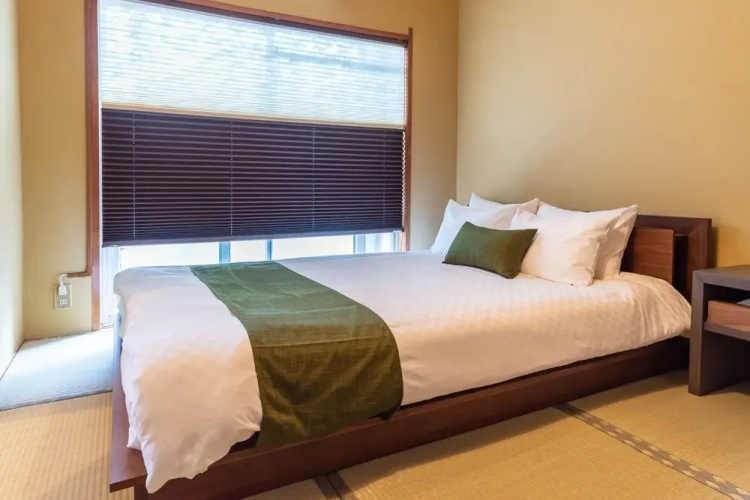 Bijou Suites Pieces
