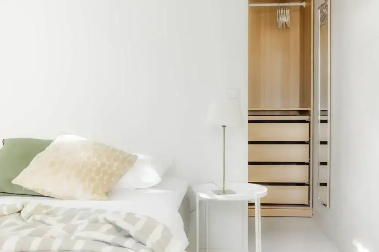 Airy and Bright one-Bedroom apt