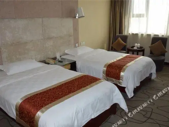 Deluxe Suite