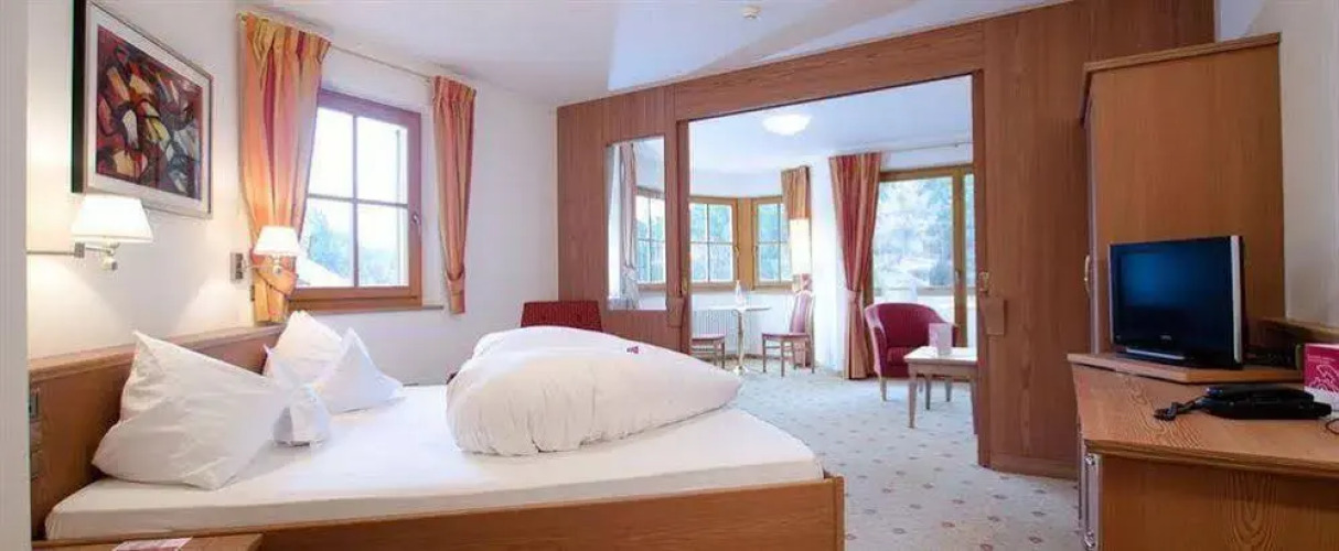 Hotel WeihrerhofOver view