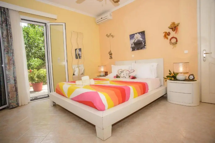 Dimitra Apartments & Studios