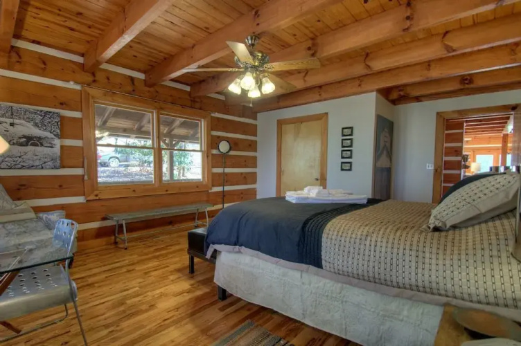 Sugar Camp Hideaway - 4 Br Cabin