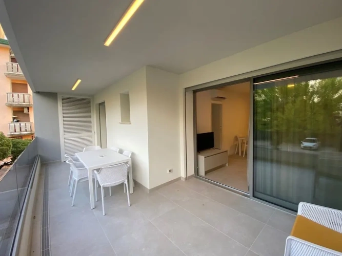 2 Bedrooms Apartment with balcony and with city view
