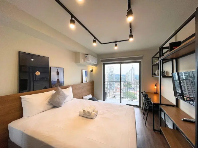 Houx Pinheiros 1508
