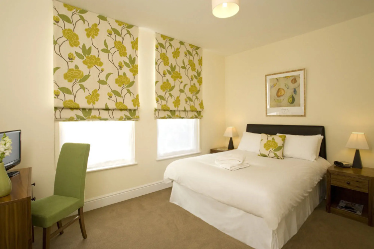 SACO Reading - Castle Crescent