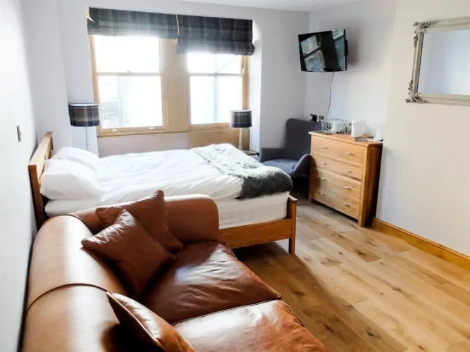 Superior Quadruple room