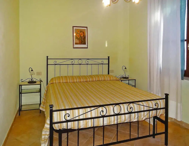 Apartment in Vinci With Pool & Wellness
