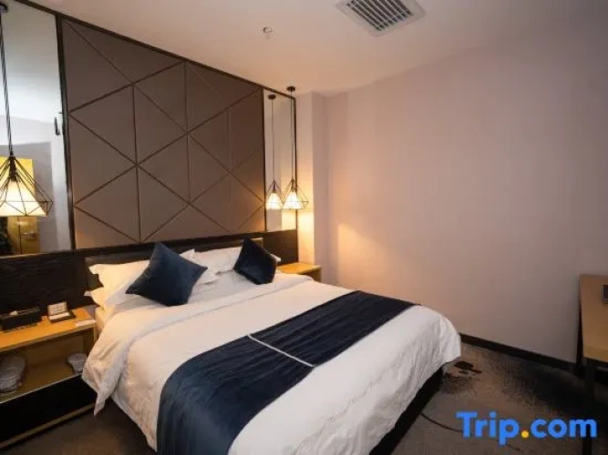 Deluxe Double Suite