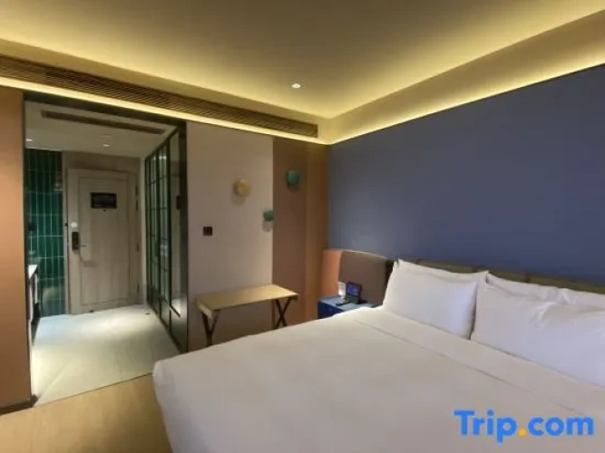 Deluxe Twin Family room