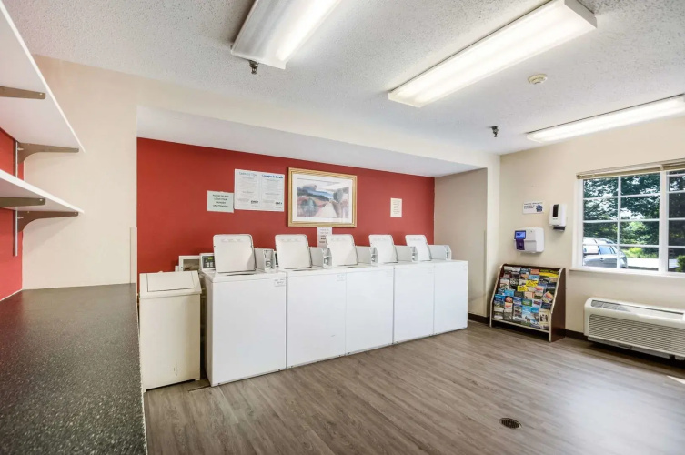 Suburban Studios Sterling - Washington Dulles
