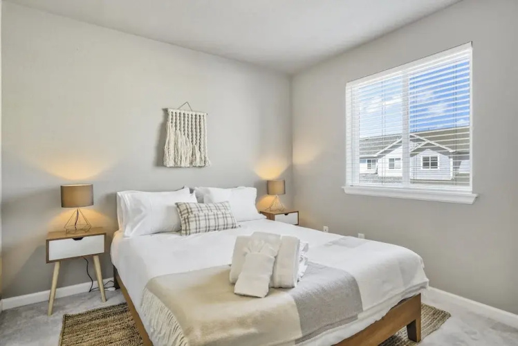 3BD Modern Home Close to Usafa