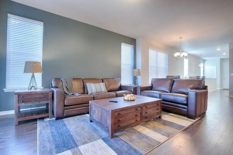 Standard Family room