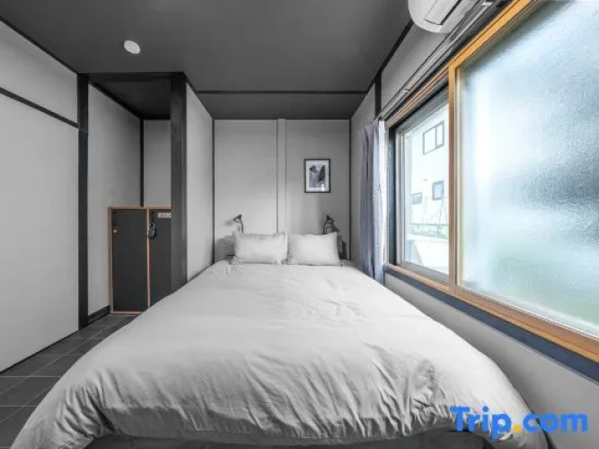 4 Bedrooms Cottage