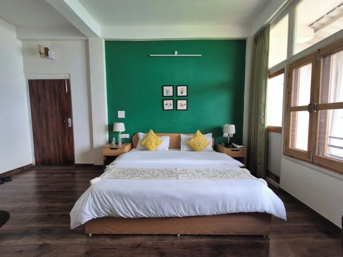 Deluxe Suite
