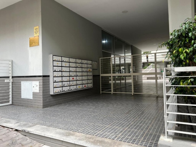 3 Bedrooms Apartment