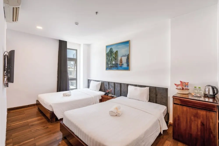 Triple room with city view