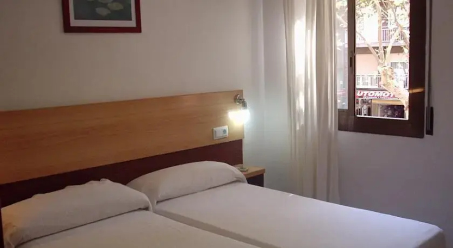 Hostal Ballestero