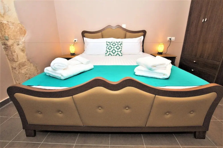 Ourania's Luxury Houses