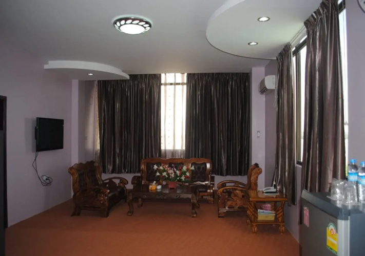 Nan Htike Thu Hotel