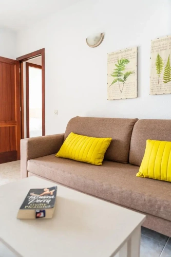 1 Bedroom Apartment with balcony