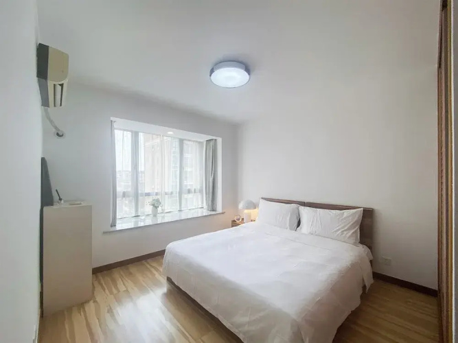 Tyms 2BR with Kitchen 5min to Metro