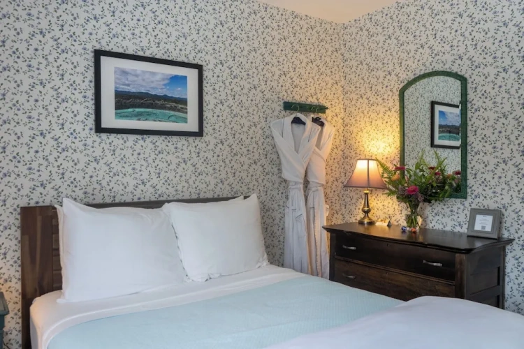 2 Bedrooms Suite