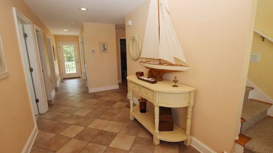 Heaven's Light - 5 Br home by RedAwning