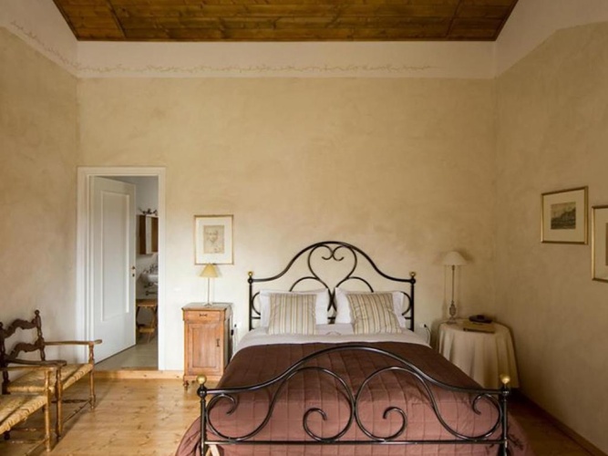 Standard Triple room with garden view