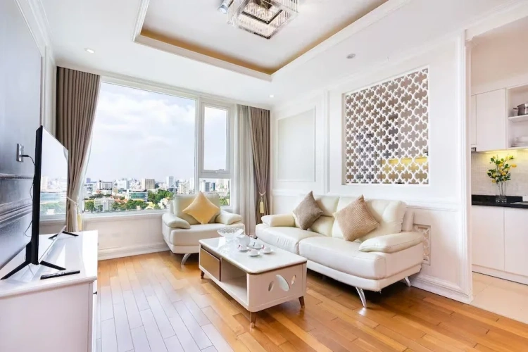 2 Bedrooms Luxury Apartment with balcony and with city view