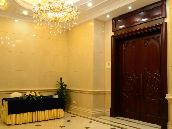 The Bund Riverside Hotel