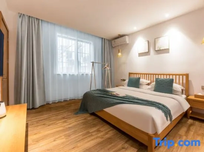 Standard Double room with canal view