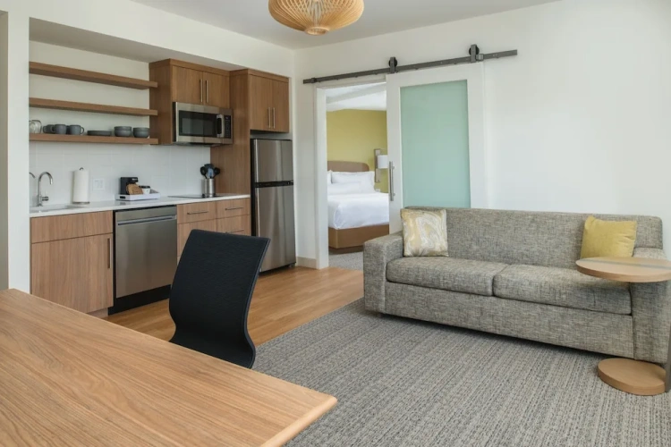 1 Bedroom Suite