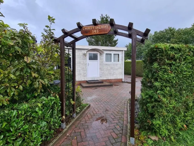 2 Bedrooms Chalet