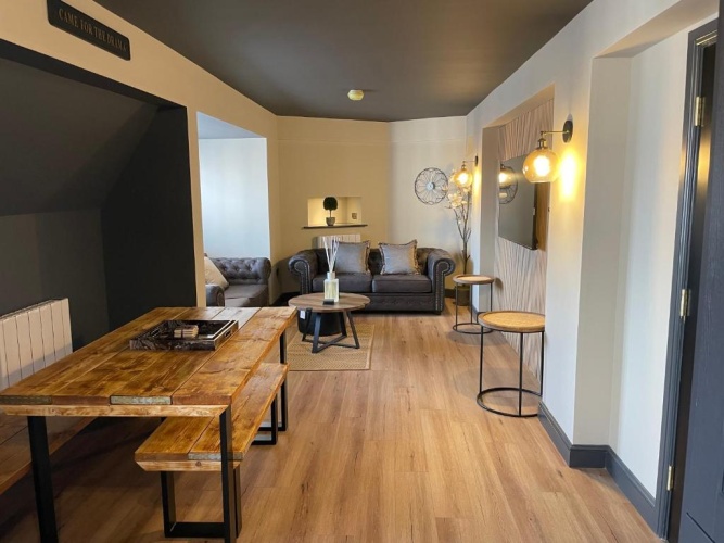 2 Bedrooms Double Apartment
