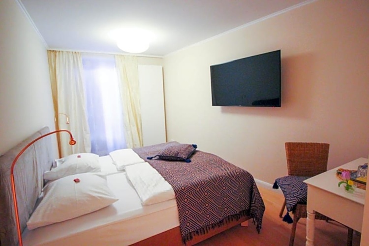 Comfort room