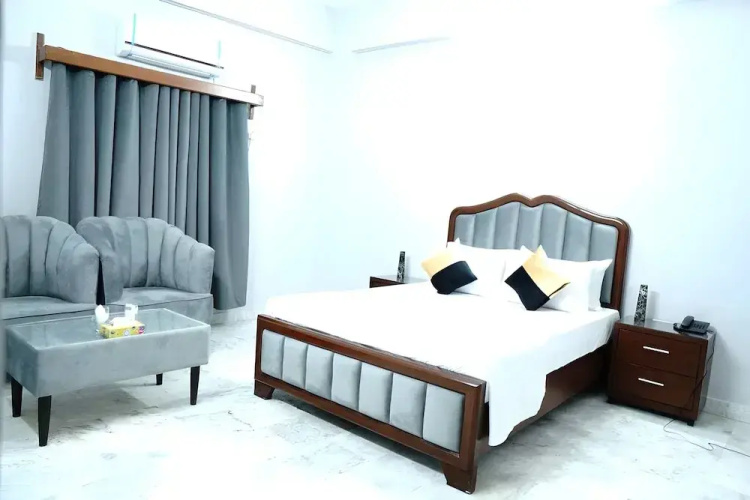 Serenity Lodge Guest House