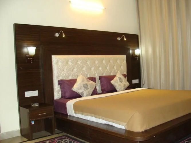 Hotel Kamal Residency